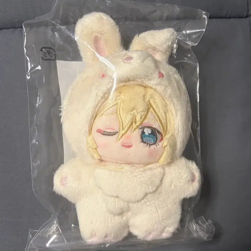 [BUNJANG] Ensemble Stars! Koga Ozaki Rabbit Plush (Sealed) / 앙스타 에이치 토끼누이 이츠누이 (미개봉)