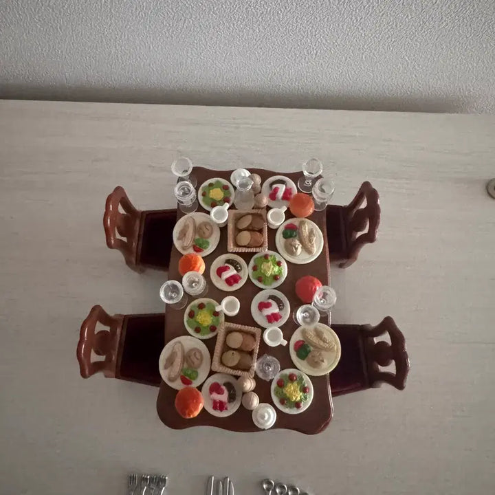 [BUNJANG] Sylvanian Families 4-Person Dining Set &amp; Dinner Set Bundle / 일괄)단종)올드)실바니안 4인 식탁세트 디너식사세트 디너세트