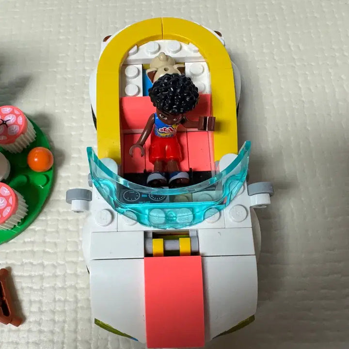 [BUNJANG] LEGO Friends 42609 Camper Van Set / 레고 프렌즈 42609 캠핑카