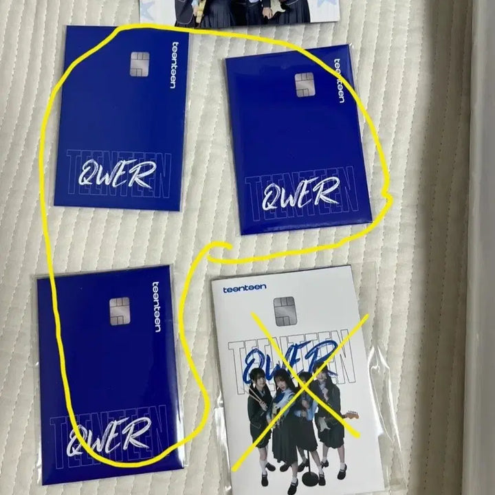 [BUNJANG] QWER Woori Bank Tintin Photocard Set / qwer 우리은행 틴틴 포카 3세트 판매해요