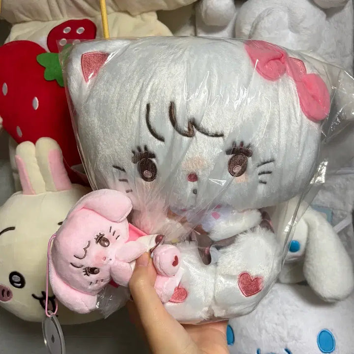 [BUNJANG] Sanrio x Mikko Character Donut Design Big Plush Doll - Hello Kitty / (세트)산리오x미코 캐릭터 도넛 디자인 BIG 봉제인형 헬로키티 쿠로미