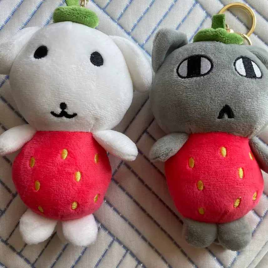 [BUNJANG] Strawberry Gonyani Doll Keyring / 딸기 듀가나디 고냐니 인형 키링