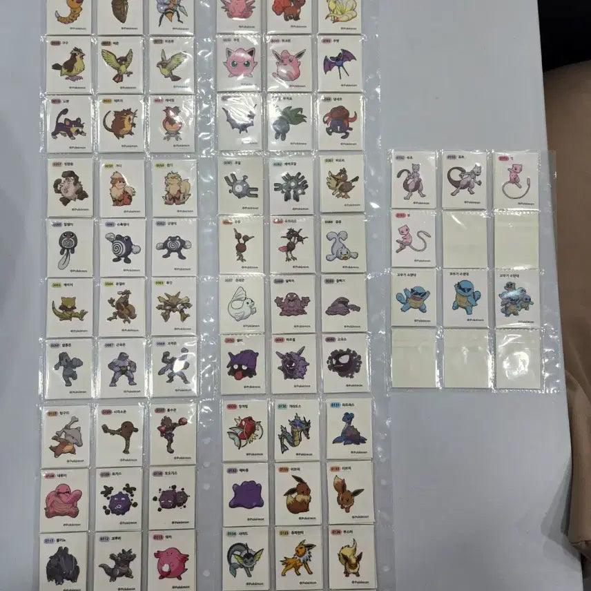 [BUNJANG] 2024 Season 2 Pokémon Stickers Generation 1 Full Set (163 types) / 2024년 시즌2 포켓몬 띠부씰 1세대 163종 전종 세트입니다.