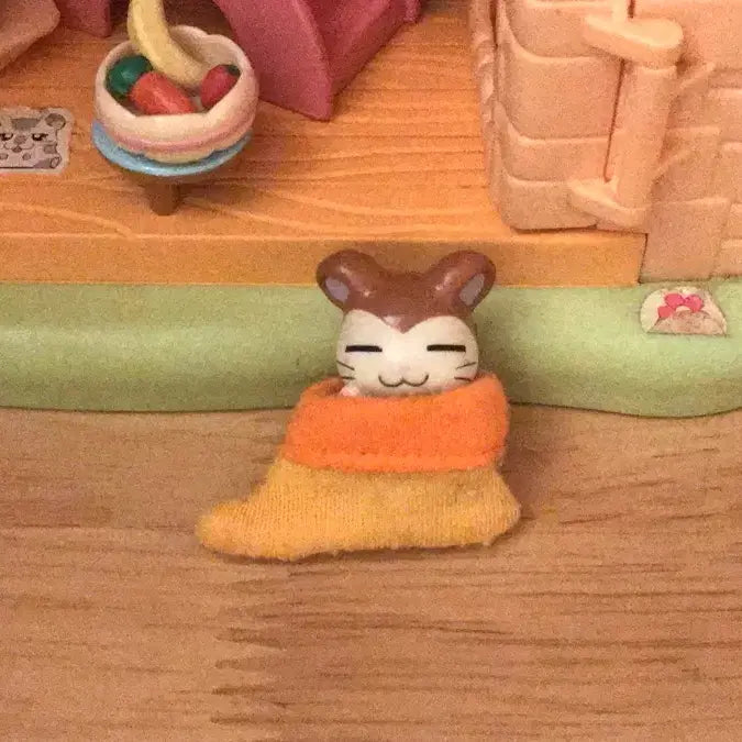 [BUNJANG] Rare Japanese Hamtaro House Figure Set (2002-2003) / 레어! 일본 고전 2002 2003 햄토리 하우스 집 피규어 인형 세트