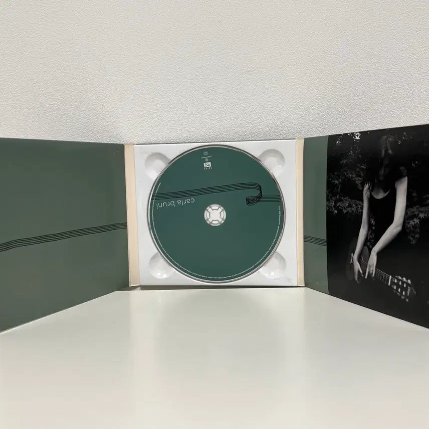 [BUNJANG] Carla Bruni Comme Si De Rien N’etait Official Album CD / 카를라 브루니 정규앨범 CD
