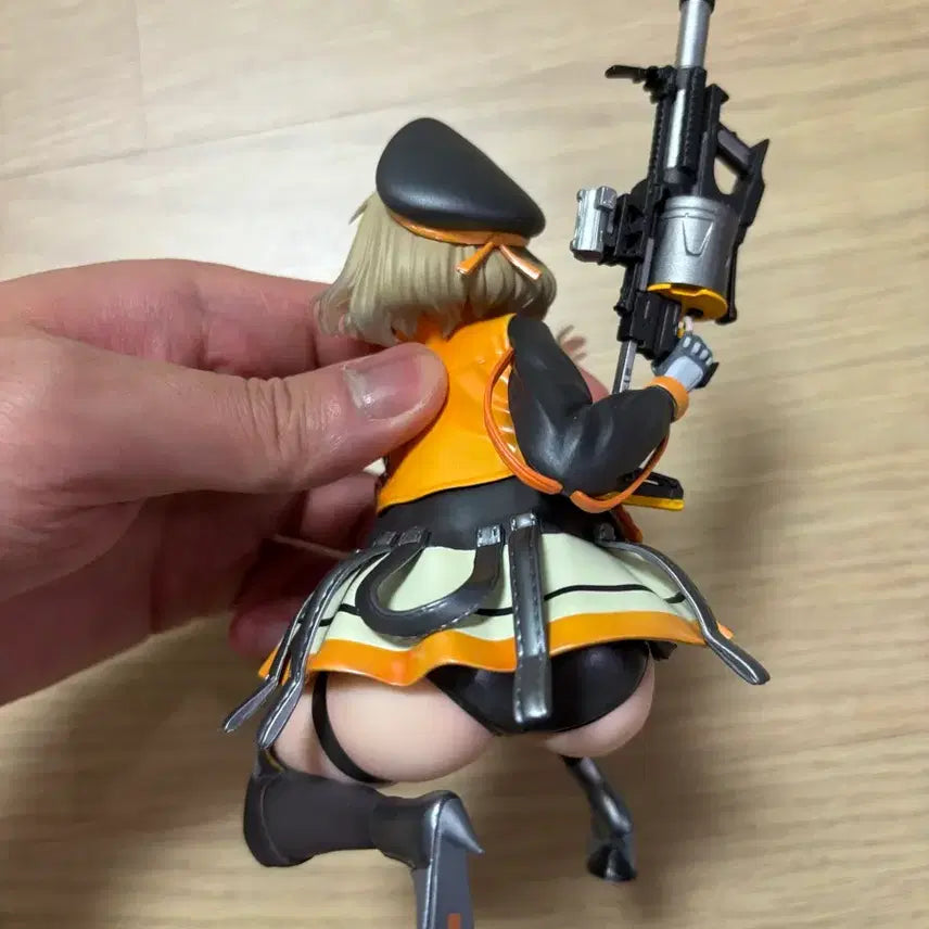 [BUNJANG] Nier: Automata Anis Ichiban Kuji Last One Prize Figure / 니케 아니스 제일복권 라스트원 피규어 이치방쿠지