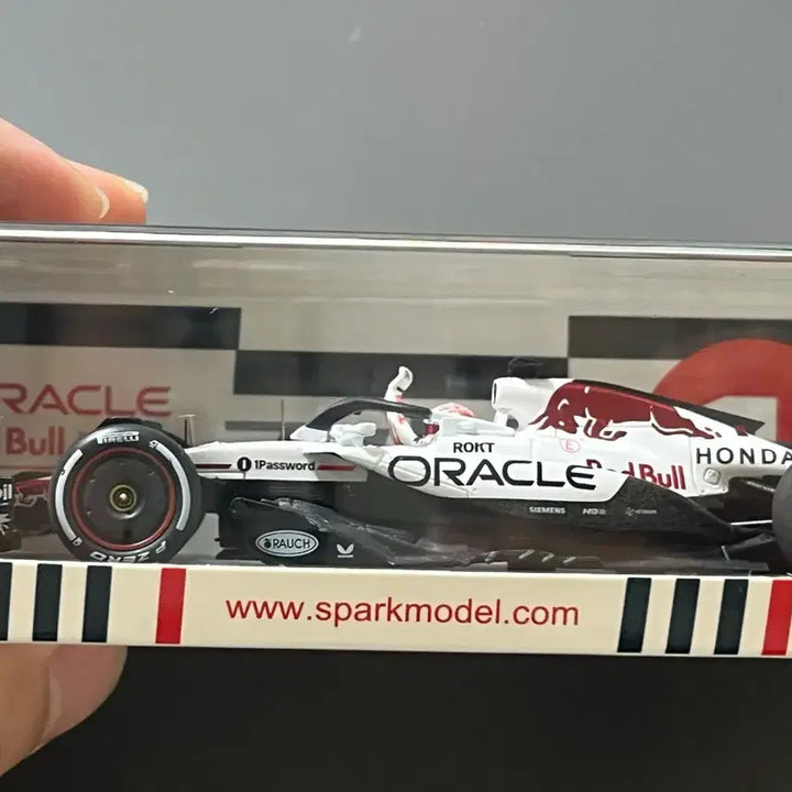 [BUNJANG] Spark F1 RB21 Max Verstappen Japan Grand Prix Winner 1:43 Resin Model / 스파크 F1 RB21 막스베르스타펜 일본그랑프리 우승 1:43