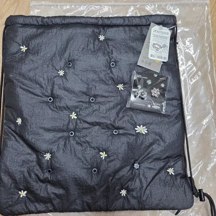 [BUNJANG] Zo&amp;Friends x Kolle String Bag Daisy Quilting - GD / (급처)조앤프렌즈 꼴레 콜라보 스트링백 (미사용) 지드래곤 GD