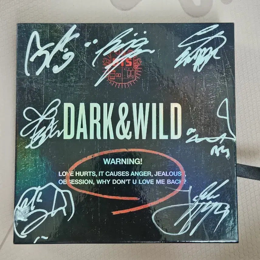 [BUNJANG] BTS Dark &amp; Wild Autographed Album (Not for Sale) / 방탄소년단 다크앤와일드 dark and wild 비매 친필 사인 앨범