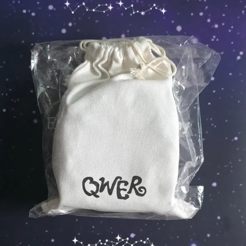 [BUNJANG] QWER 2nd Anniversary Guitar Strap (Sealed) / QWER 2주년 기타 스트랩 미개봉