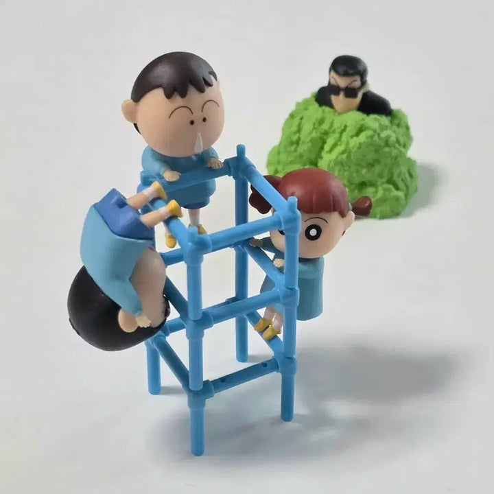 [BUNJANG] Crayon Shin-chan Jungle Gym Figure Gacha Set / 짱구 정글짐 피규어 가챠 세트