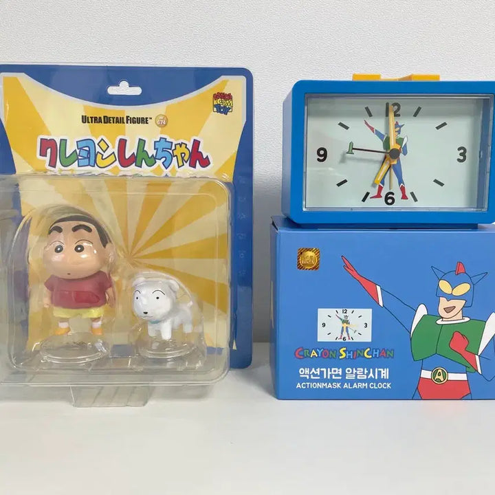 [BUNJANG] Crayon Shin-chan Shinnosuke Medicom Toy Action Kamen Desk Clock Figure / 짱구는 못말려 신짱 메디콤토이 피규어 + 액션가면 탁상시계