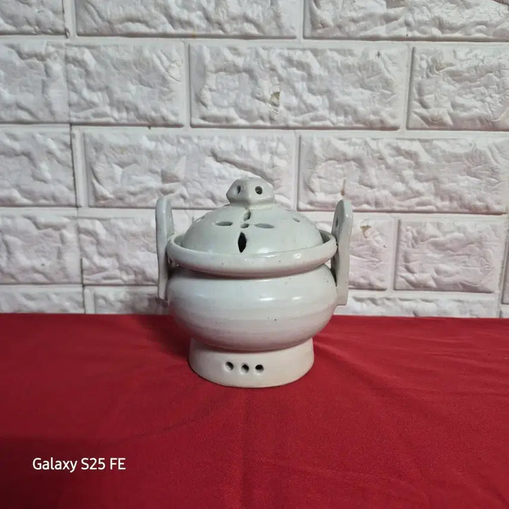 [BUNJANG] Joseon Dynasty Celadon White Porcelain Incense Burner / 분원말기 백자향로