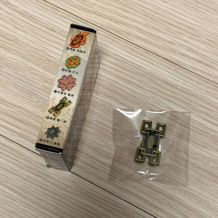 [BUNJANG] Demon Slayer Muichiro Tokito Sword Guard Pin Badge / 고전 귀멸의칼날 무이치로 토키토 코등이 핀뱃지