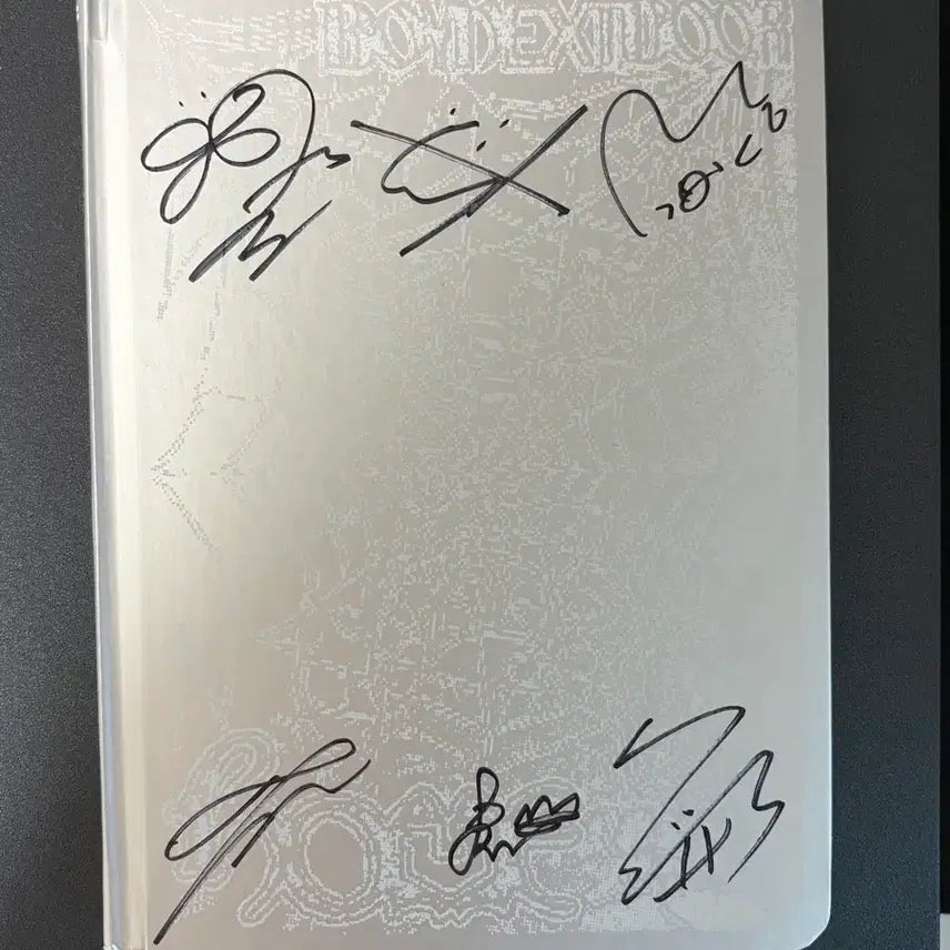 [BUNJANG] BOYNEXTDOOR HOME Autographed Album / 보이넥스트도어 홈 친필 싸인 사인 앨범