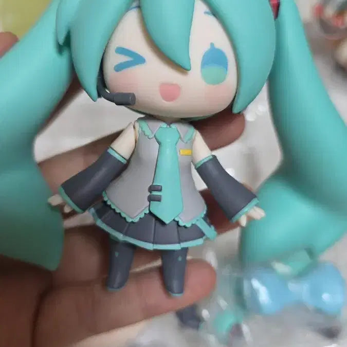 [BUNJANG] Nendoroid 2306 Miku Cinnamonroll Unsealed / 개봉전시 넨도로이드 2306 미쿠 시나모롤 넨도