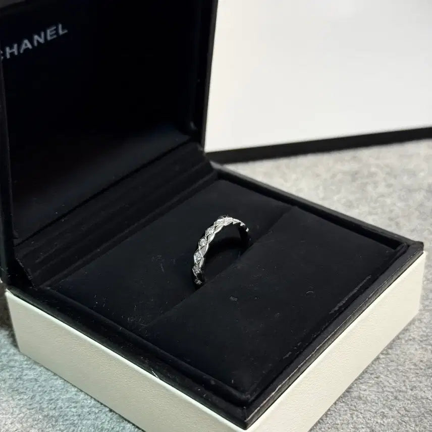 [BUNJANG] Chanel Coco Crush Small Diamond Ring 18K White Gold / 샤넬 코코크러쉬 스몰 다이아반지 54