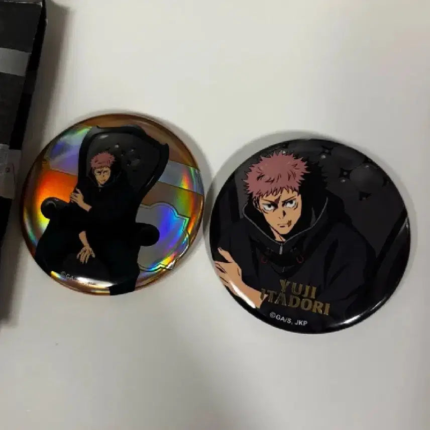 [BUNJANG] Jujutsu Kaisen Plaza Pop-up Black Chair Yuji Itadori Badge Bundle Set / 주술회전 플라자 팝업 블랙체어 이타도리 유지 뱃지 일괄