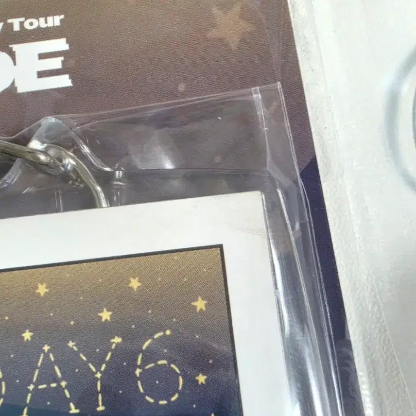[BUNJANG] DAY6 The DECADE Encore Fanclub Gift Keyring and Air Freshener Set / 데이식스 더데케이드 앙콘 팬클럽기프트