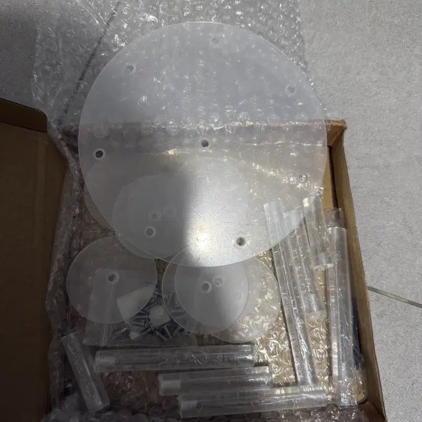 [BUNJANG] 8-Tier Round Acrylic Figure Stand Display (Sealed) / 아크릴 8단 원형 피규어 스탠드 미개봉 판매 합니다.