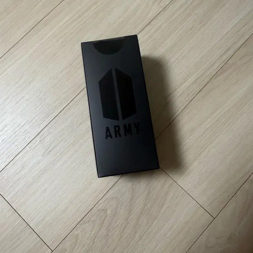 [BUNJANG] BTS Official Light Stick Keyring Ver.4 (Sealed) / BTS 아미밤(VER.4) 키링 미개봉