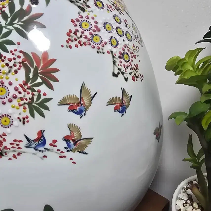 [BUNJANG] Ceramic Vase with Floral and Bird Motif / 도자기 화병 꽃 문양 새 그림 고급스러워요