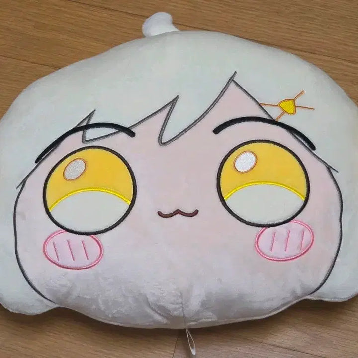 [BUNJANG] KiKi Face Cushion Limited Edition / 끠끼 얼굴 쿠션 팝니다