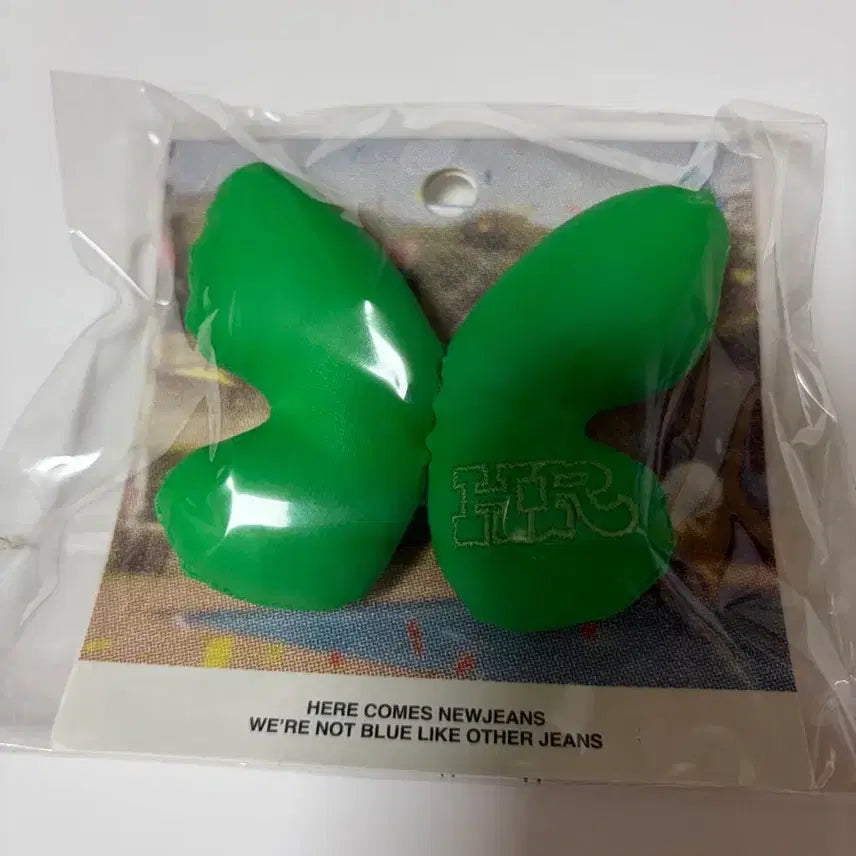 [BUNJANG] NewJeans Haerin Sealing Sticker / 뉴진스 해린 스티콘