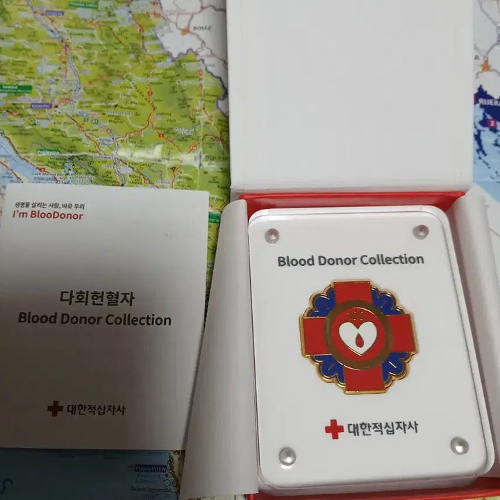 [BUNJANG] Korean Red Cross 100th Blood Donation Commemorative Item / ( 개인소장품 새제품 )대한적십자사에서 증정하는 100회 헌혈 기념품