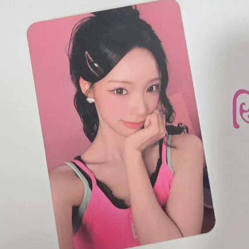 [BUNJANG] Wonyoung Le Sserafim Pretty Girl Studio Photocard / 리센느 원이 프리티걸 공방포카