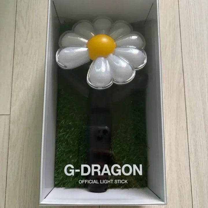 [BUNJANG] G-Dragon Daisy Bong Lightstick / 지드래곤 응원봉 데이지봉