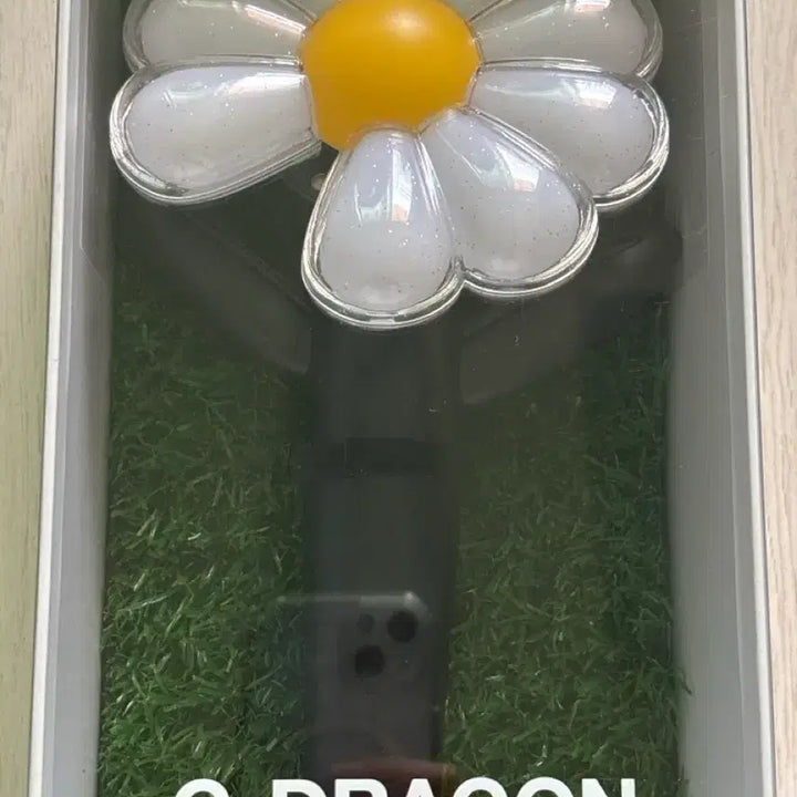 [BUNJANG] G-Dragon Daisy Bong Lightstick / 지드래곤 응원봉 데이지봉
