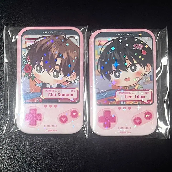 [BUNJANG] Mister Blue Pop-up Shop "Newlywed Special Application" Chanwoo Lee &amp; Idam Lee Bundle Set Can Badges / 미블컴퍼니 신혼부부특별전형 신특 캔뱃지 일괄 양도