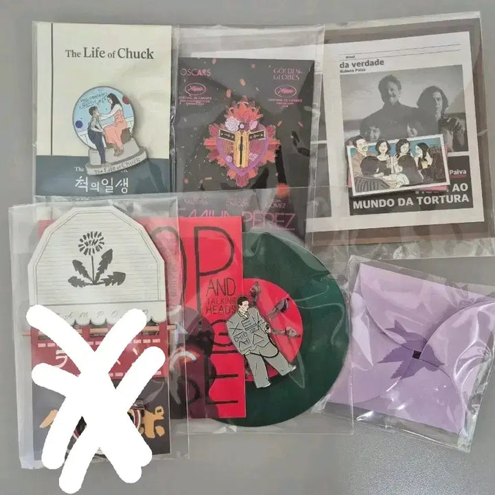 [BUNJANG] CGV Artist Badge Set (5 Types) / CGV 아티스트 뱃지 4종 일괄 (배송비 포함)