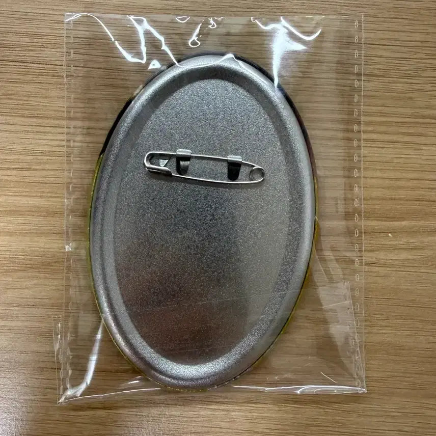 [BUNJANG] SEVENTEEN THE 8 Official Can Badge + Official Ticket / (미개봉)입청운 공식 캔뱃지 + 공식 티켓 덤 후명호 노욱효