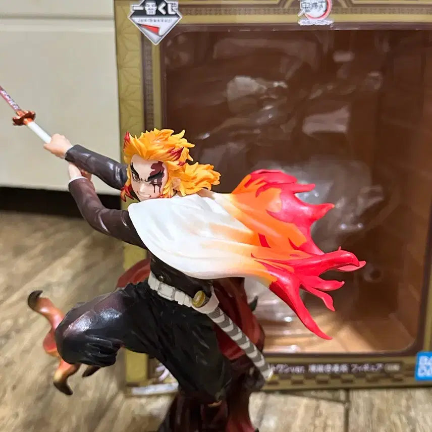 [BUNJANG] Demon Slayer Kyojuro Rengoku Last One Prize Figure (Unsealed) / (개봉) 렌고쿠 라스트원상 피규어