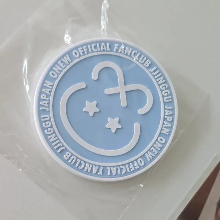 [BUNJANG] Onew Jjinggu Japan Fanclub Exclusive Set (Jjinggu Coaster, JinKi Photocard) / 온유 찡구 재팬 팬클럽 특전 세트, 찡구 티코스터, 이진기 포카