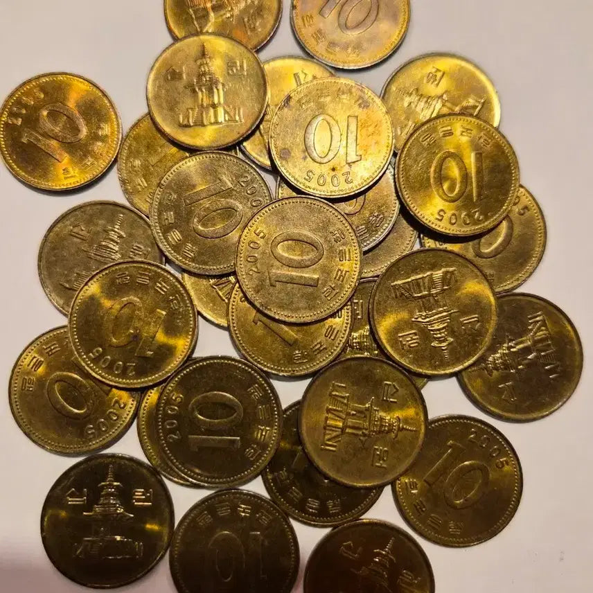 [BUNJANG] 2005 10 Won Coin Bundle (30 pieces) / 2005년 10원 동전 30개 일괄