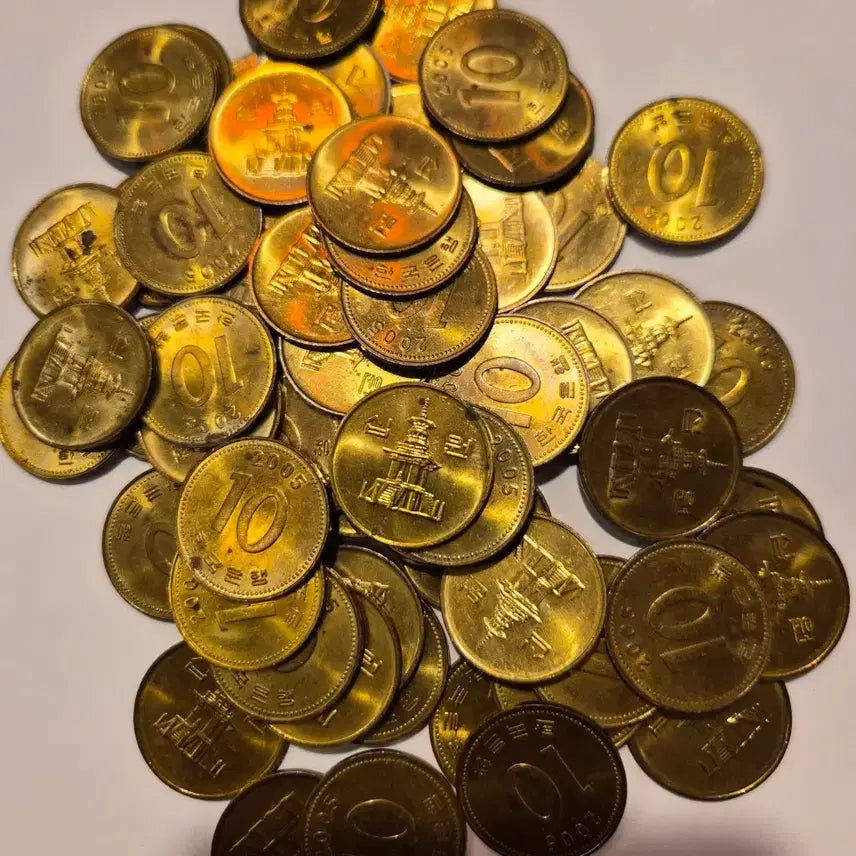 [BUNJANG] 10 Won Coin Bundle (60 pcs, 2005) / 2005년 10원 동전 60개 일괄