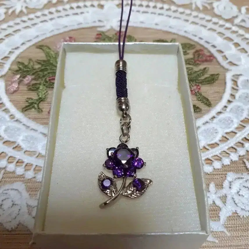 [BUNJANG] Amethyst Cell Phone Charm / 자수정 키링 휴대폰줄 핸드폰줄
