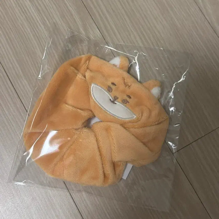 [BUNJANG] Day6 Kobe MD Scrunchie / 데이식스 고베 엠디 케 스크런치