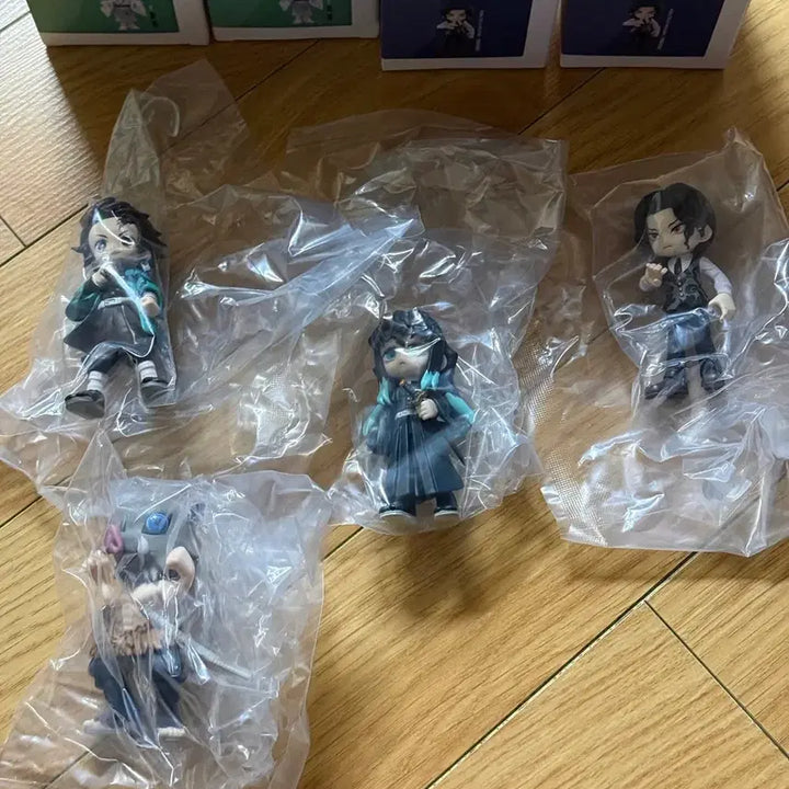 [BUNJANG] Palverse Demon Slayer Trading Figures Bundle (Tanjiro, Inosuke, Muichiro, Muzan) / 팔버스 귀멸의 칼날 트레이딩 피규어 일괄 탄지로 이노스케 무이치로 무잔
