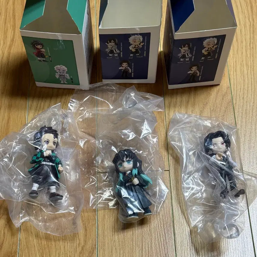 [BUNJANG] Palverse Demon Slayer Trading Figures Bundle (Tanjiro, Inosuke, Muichiro, Muzan) / 팔버스 귀멸의 칼날 트레이딩 피규어 일괄 탄지로 이노스케 무이치로 무잔