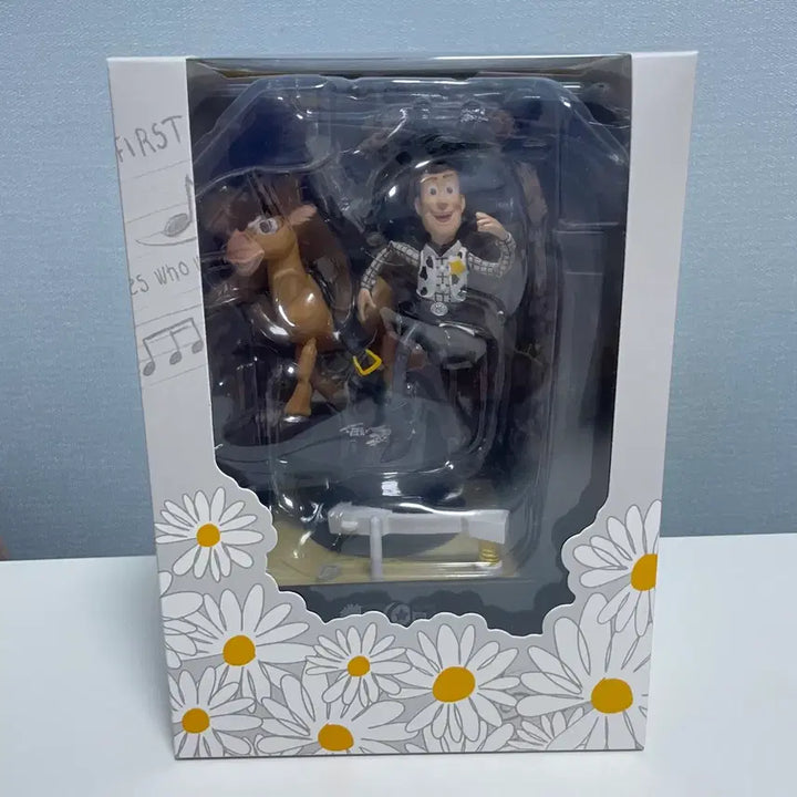 [BUNJANG] Toy Story The First Fan Diorama Record Player Woody Figure / 토이스토리 더 퍼스트 팬 디오라마 레코드 플레이어 피규어 우디