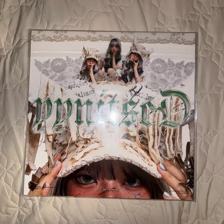 [BUNJANG] YongYong Limited Edition LP (Sealed) / 용용 한정 LP 미개봉(택포)