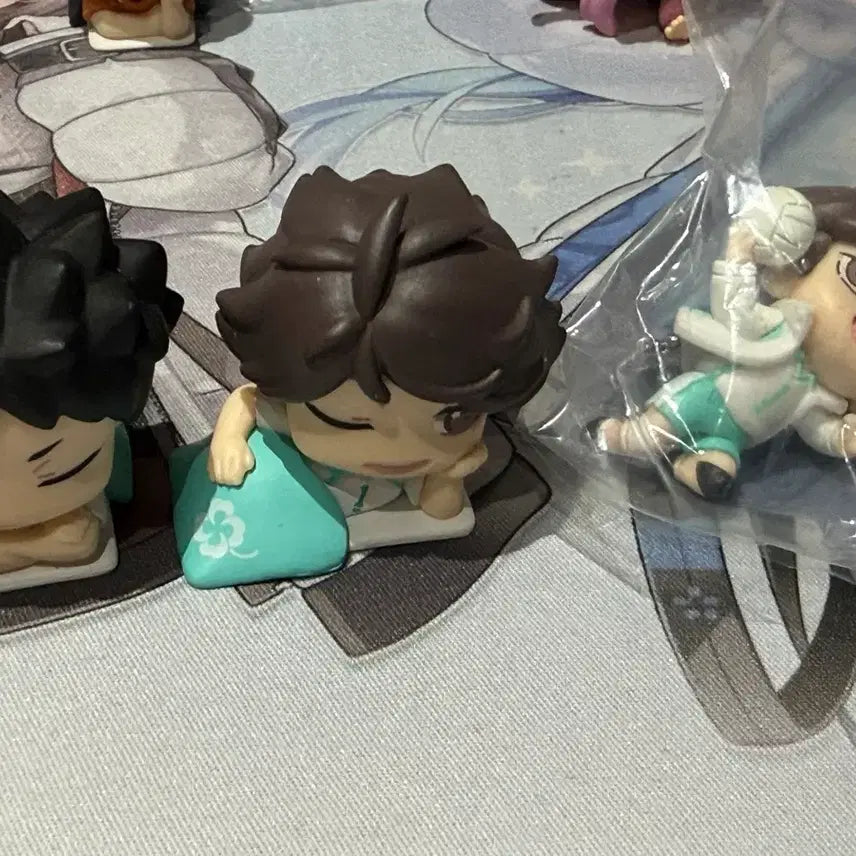 [BUNJANG] Haikyuu!! Oikawa &amp; Iwaizumi Onemutan Gacha Bundle Set / 하이큐 오이카와 이와이즈미 오네무탄 가챠