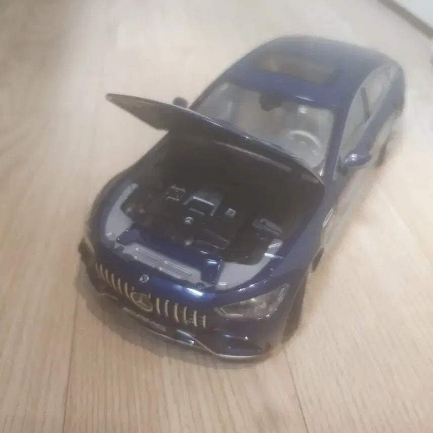 [BUNJANG] Mercedes-Benz AMG GT 4-Door Coupe Model Car - Blue / (번개장터이번달까지함)벤츠모델카 AMG GT 4도어 쿠페 블루