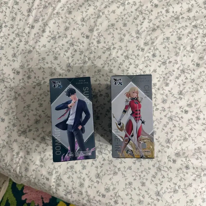 [BUNJANG] Solo Leveling Sung Jinwoo &amp; Cha Hae-in 2-Figure Set (Sealed) / 미개봉 ) 나혼자만 레벨업 피규어 성진우, 차해인 2종 세트