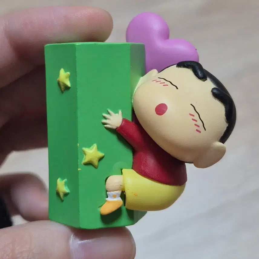 [BUNJANG] Crayon Shin-chan Gacha Cable Holder Figure / 짱구는못말려 가챠 짱구 케이블 홀더