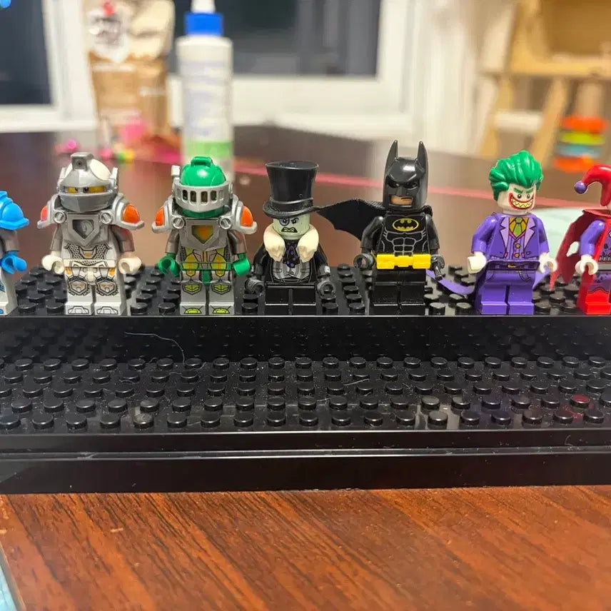 [BUNJANG] LEGO Nexo Knights &amp; Batman Minifigures Bundle / 레고 넥소나이트 + 배트맨 미니피규어